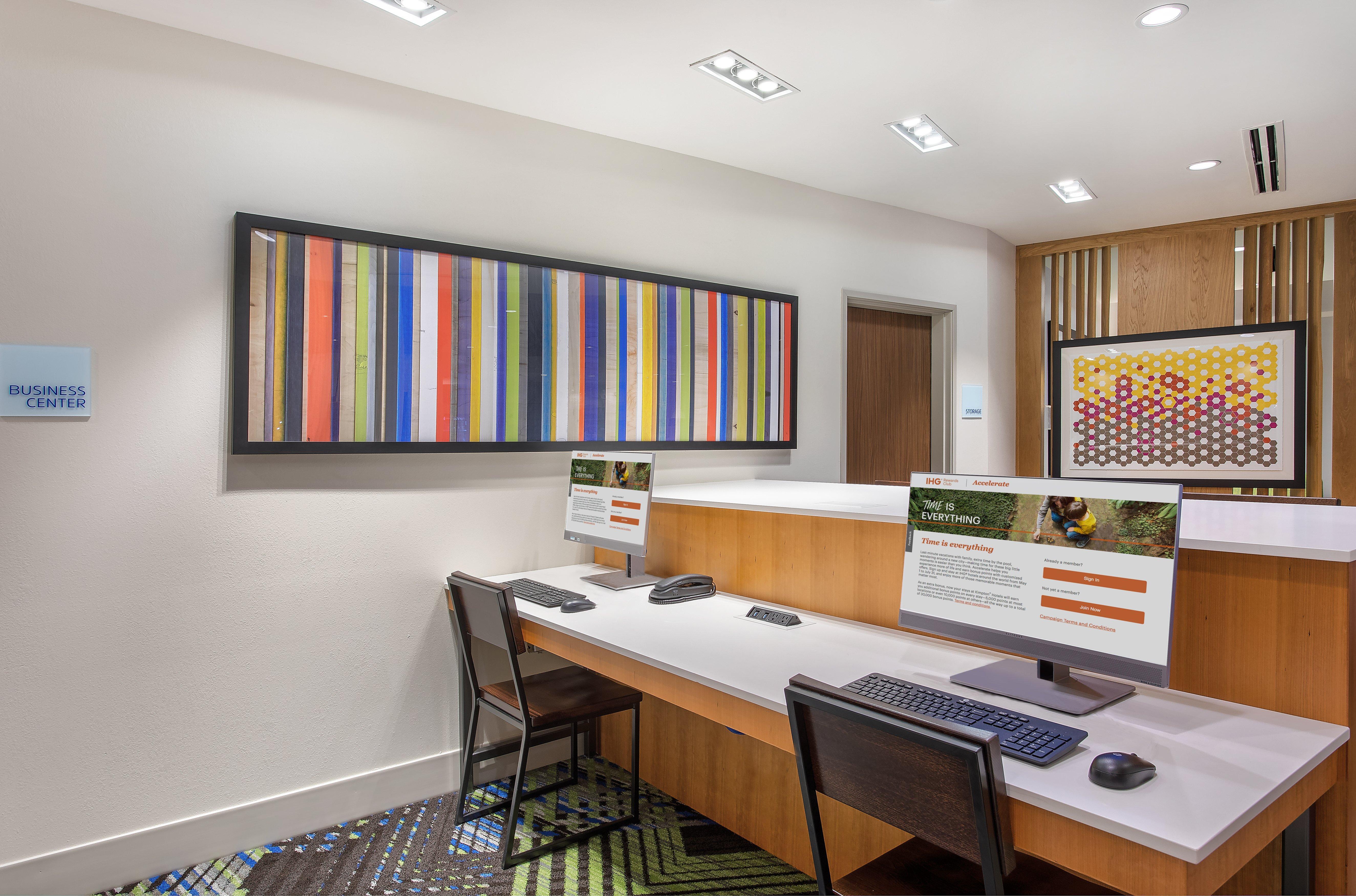 Holiday Inn Express & Suites - La Grange By Ihg Exterior photo